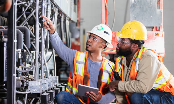 Best Best Electricians Near Me  in North Pearsall, TX